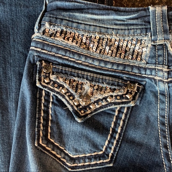 MISS ME Flare leg Denim Thick Stitch Jeans w/ fab sequin, design, Size 27 - Picture 11 of 11